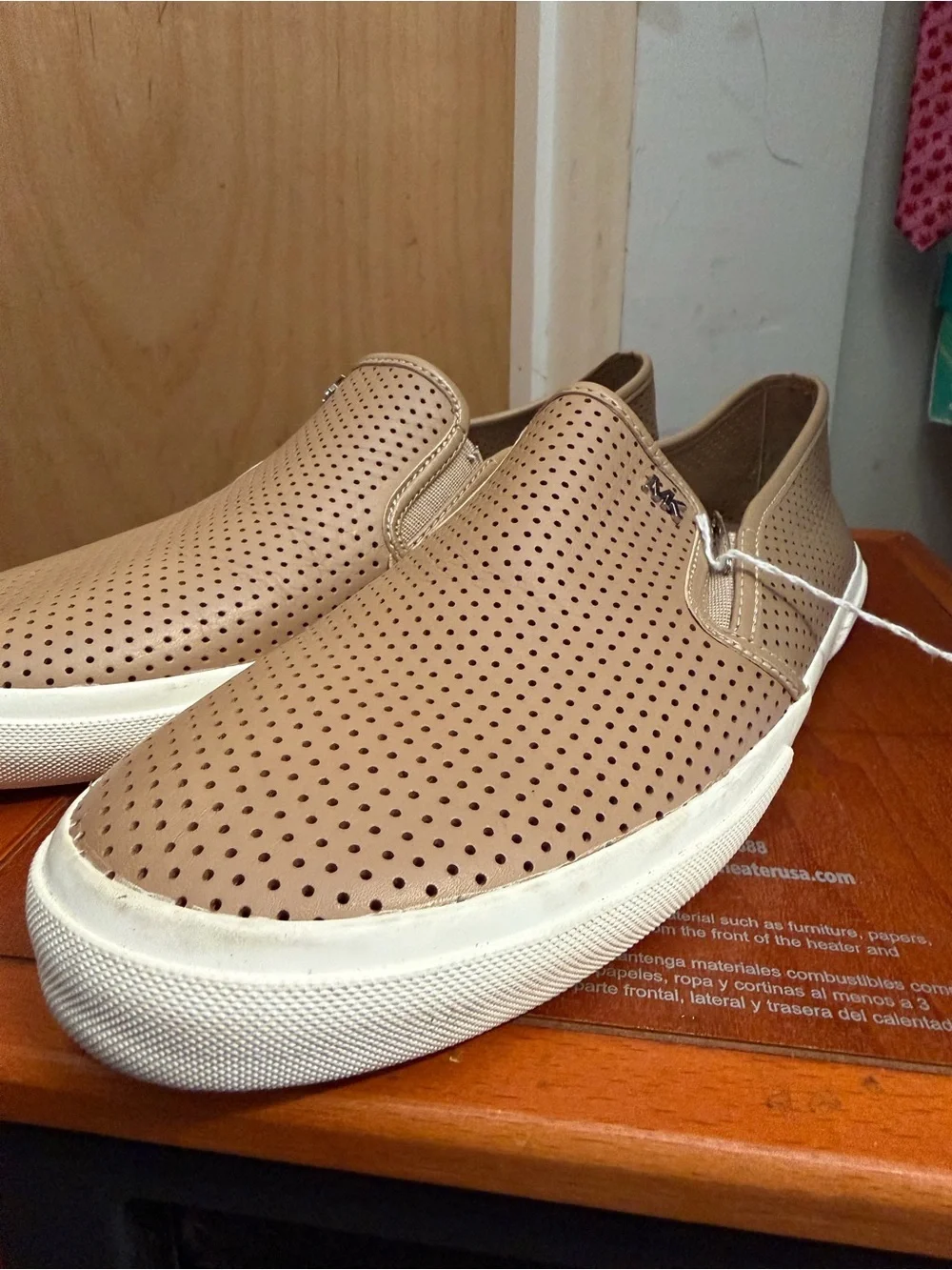 MICHAEL KORS Women’s Perforated Taupe Slip On Sneakers. Size 9.5 US